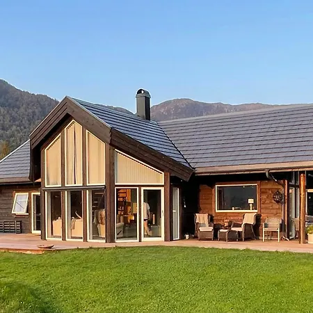 Sunny With Fjord Views In Redal Feriehus *