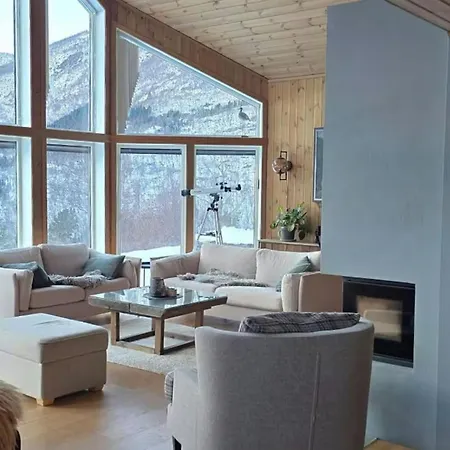 Sunny With Fjord Views In Redal * Naustdal i Sunnfjord